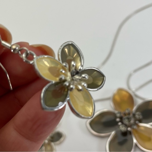 Stain Glass Style Necklace and Earring Set - Picture 8 of 16